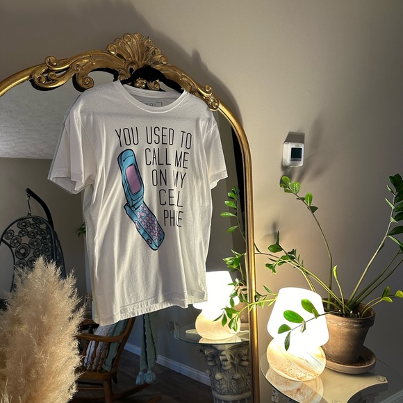 Drake Tee📱 - Picture 2 of 5